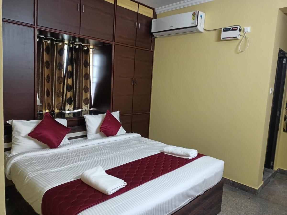 Four Seasons Home Stay Тирупати Екстериор снимка