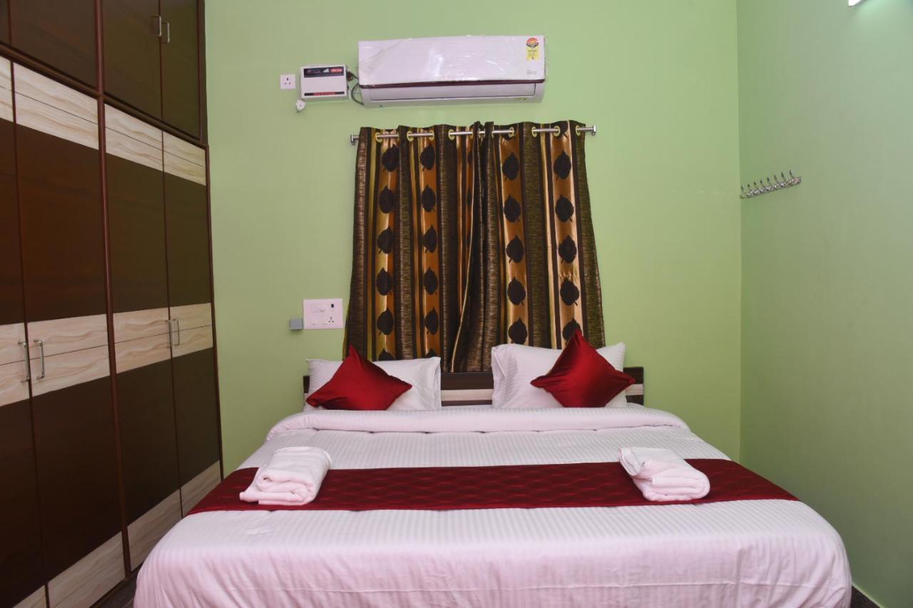 Four Seasons Home Stay Тирупати Екстериор снимка