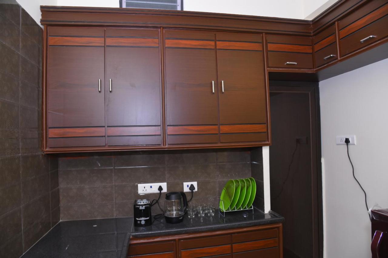 Four Seasons Home Stay Тирупати Екстериор снимка
