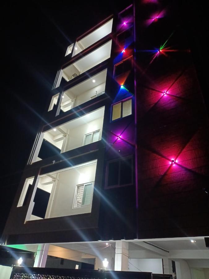 Four Seasons Home Stay Тирупати Екстериор снимка