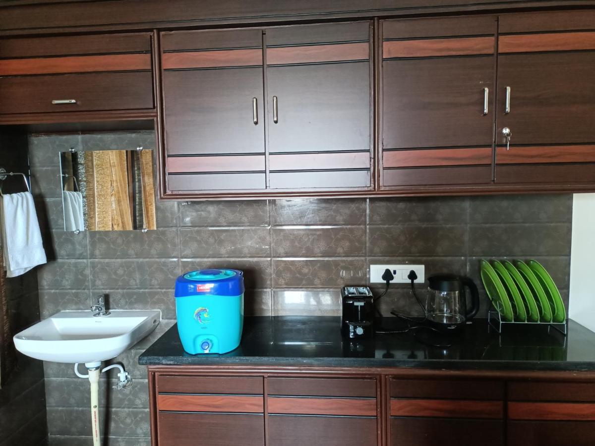 Four Seasons Home Stay Тирупати Екстериор снимка