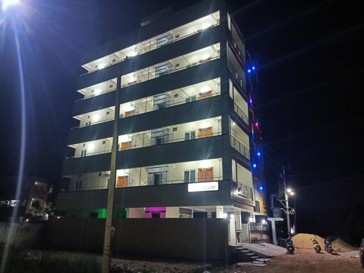 Four Seasons Home Stay Тирупати Екстериор снимка