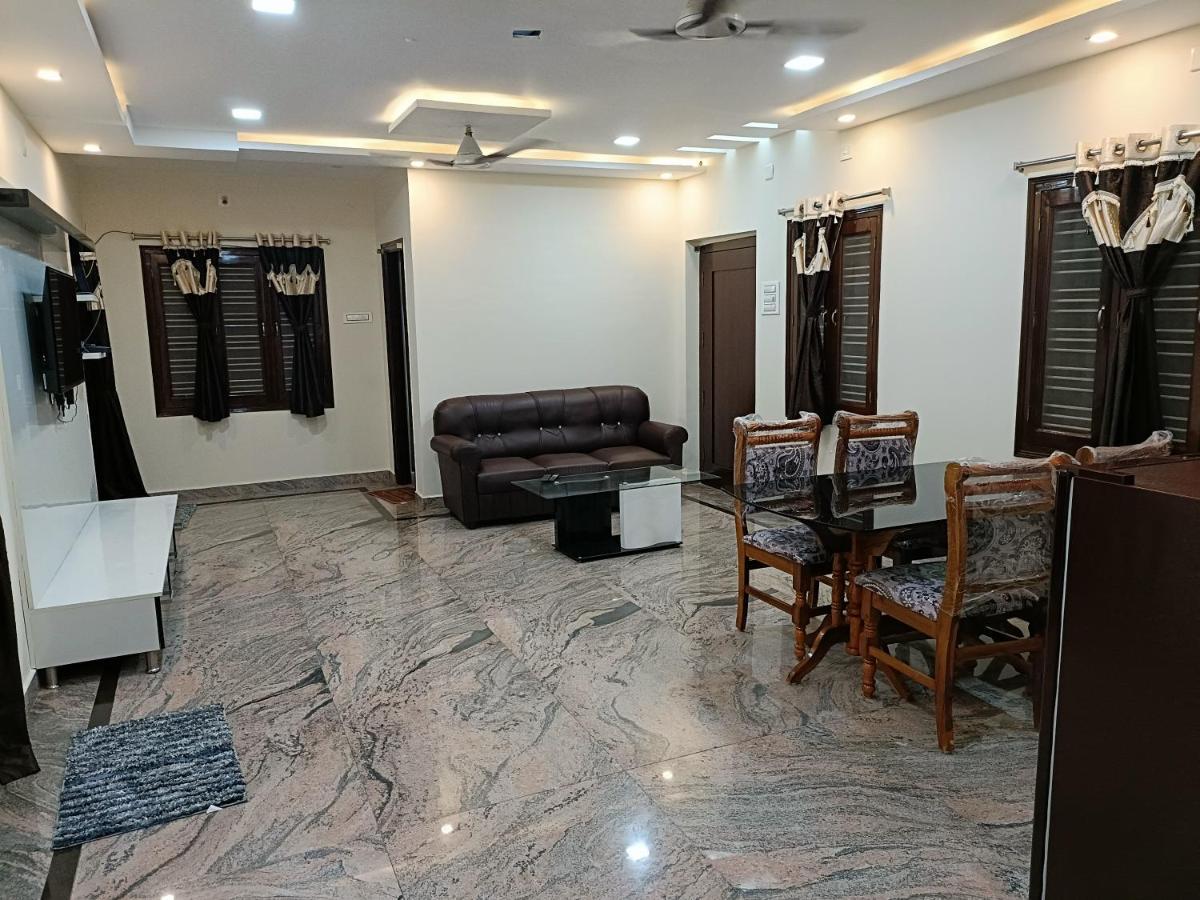 Four Seasons Home Stay Тирупати Екстериор снимка