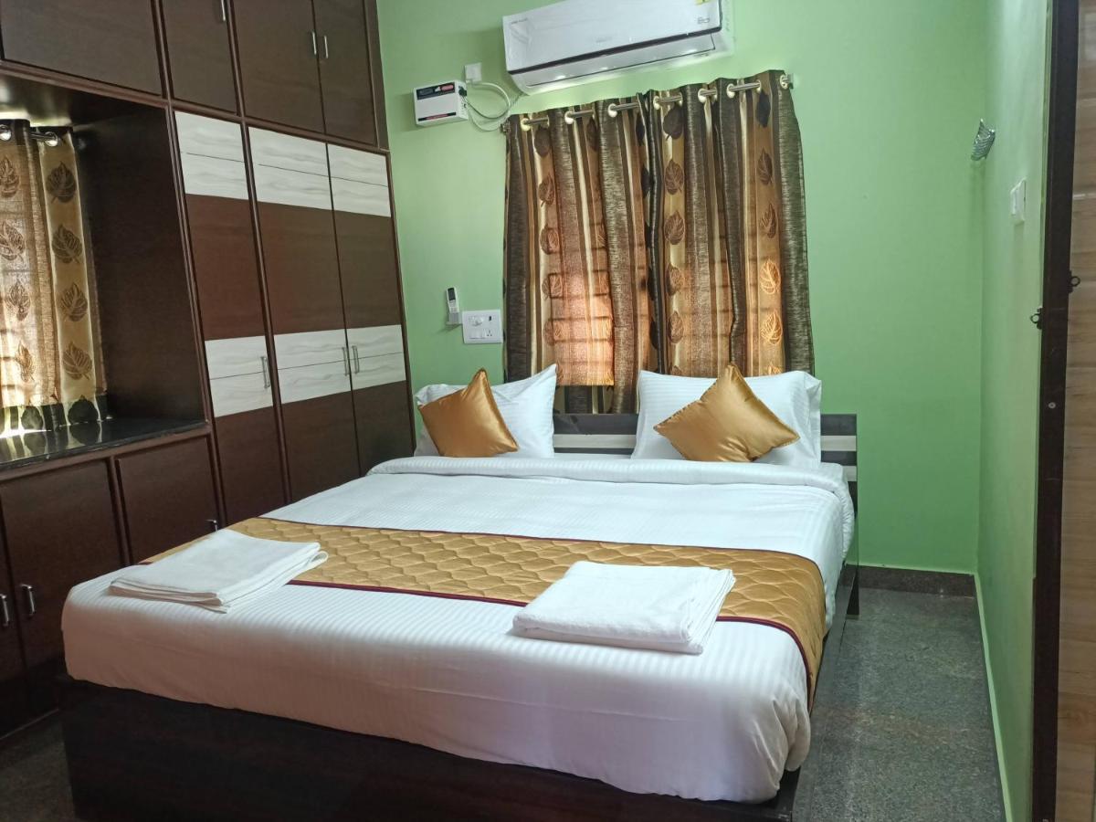 Four Seasons Home Stay Тирупати Екстериор снимка
